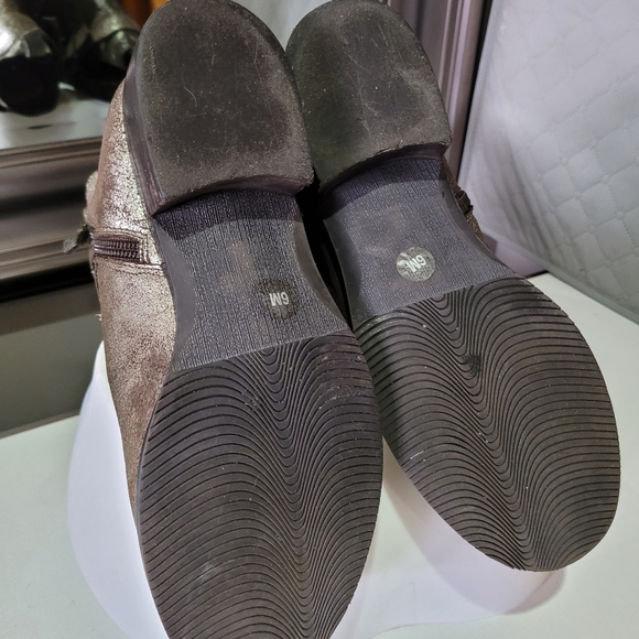 COPY - Leather Ankle Boots - Picture 2 of 7